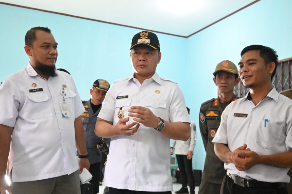 Bupati Fahmi Pantau Kesiapan Desa Padang Jaya Sebagai Calon Desa Anti Korupsi.