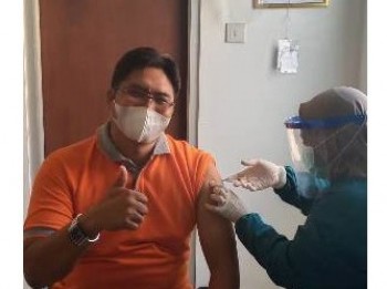 Pendidik dan Kependidikan MTsN 1 Paser Laksanakan Vaksin Covid-19