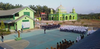 Peringati Hari Pahlawan 2019, Wakil Madrasah MAN IC Bacakan Sambutan Kemensos