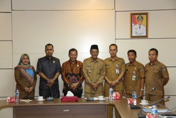 Wabup Terima Studi Banding Ketua &Wakil DPRD Tabalong
