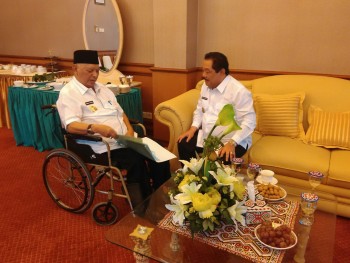 Bupati Serahkan Rekomendasi Calon  Sekkab Kepada Gubernur