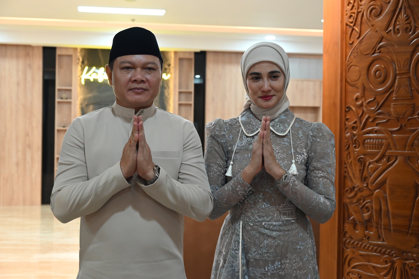  Open House Idul Fitri 1446 H Digelar , Para Pejabat Hingga Masyarakat Padati Pendopo Lou Bepekat