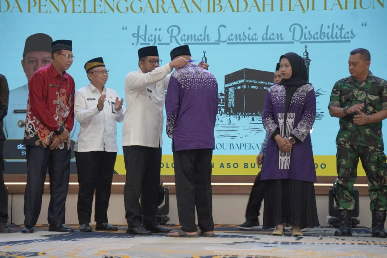 Wabup  Ikhwan Lepas 233 Calon Jemaah Haji Asal Kabupaten Paser