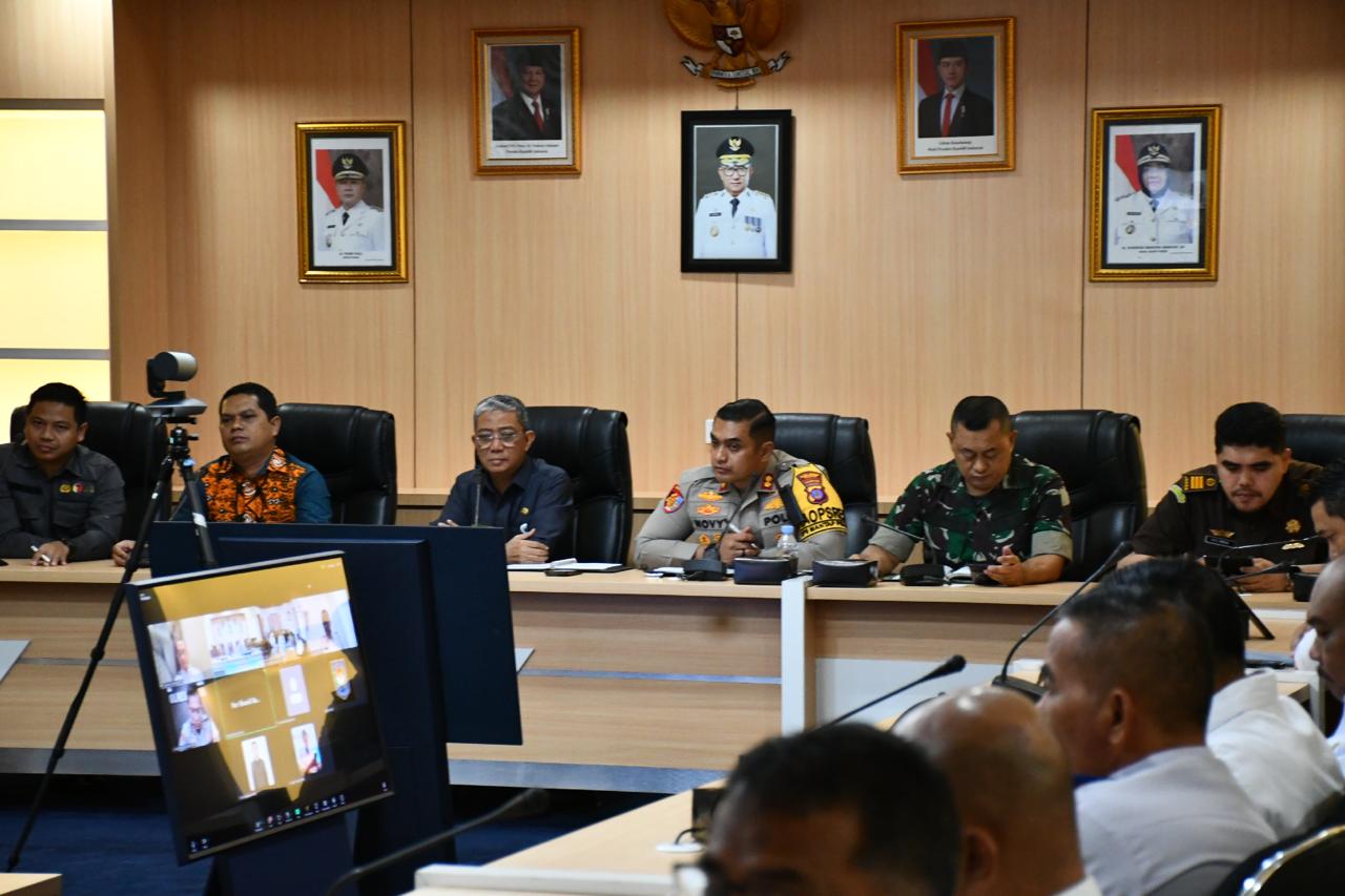 Jelang Pilkada Serentak 2024 Pj. Gubernur Kaltim Lakukan Rapat Koordinasi Melalui Zoom Meeting Dengan Pjs. Bupati Kabupaten/Kota