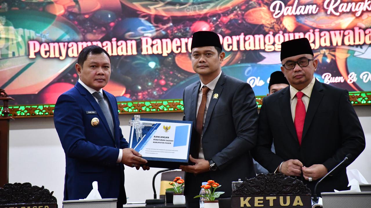 Bupati Paser Sampaikan Raperda Pertanggungjawaban APBD Tahun 2023