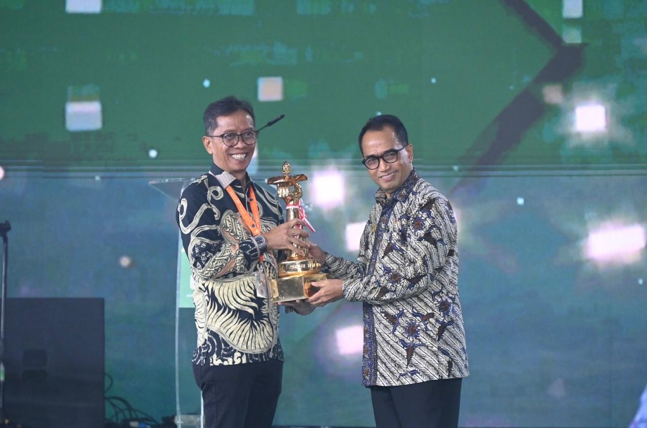 Perdana, Pemkab Paser Raih Piala Wahana Tata Nugraha Tingkat Nasional 2024