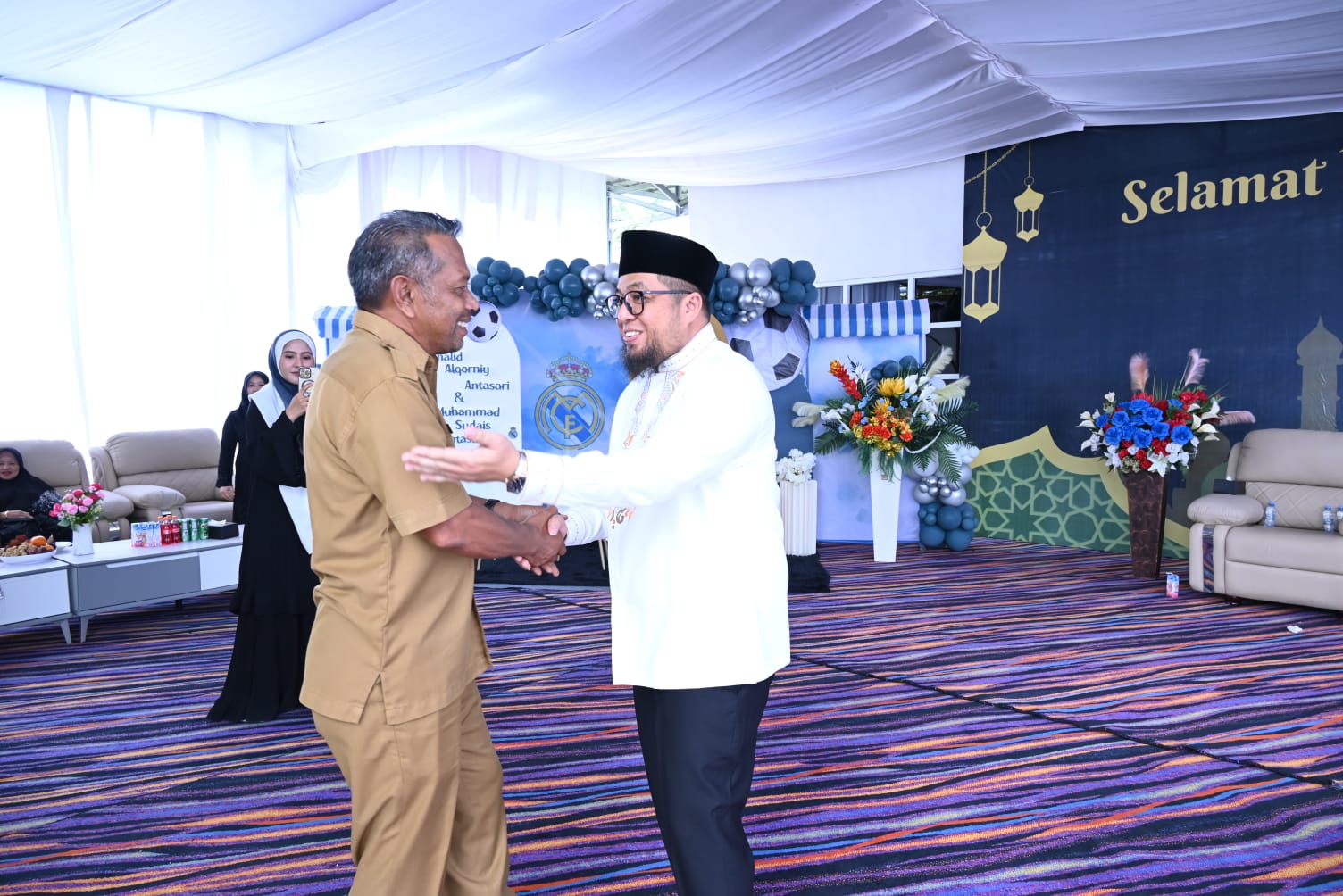 Ratusan Warga Ramai Datangi Rujab Pada Halal Bihalal Wabup