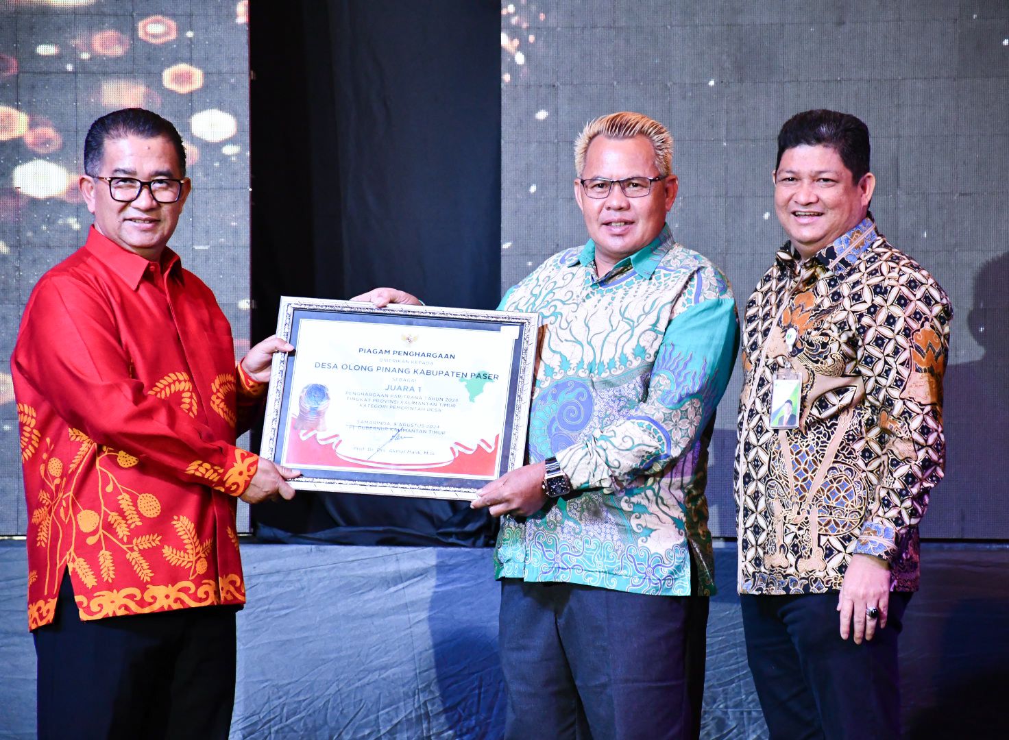 Desa Olong Pinang Juara Pertama Paritrana Award Kaltim 