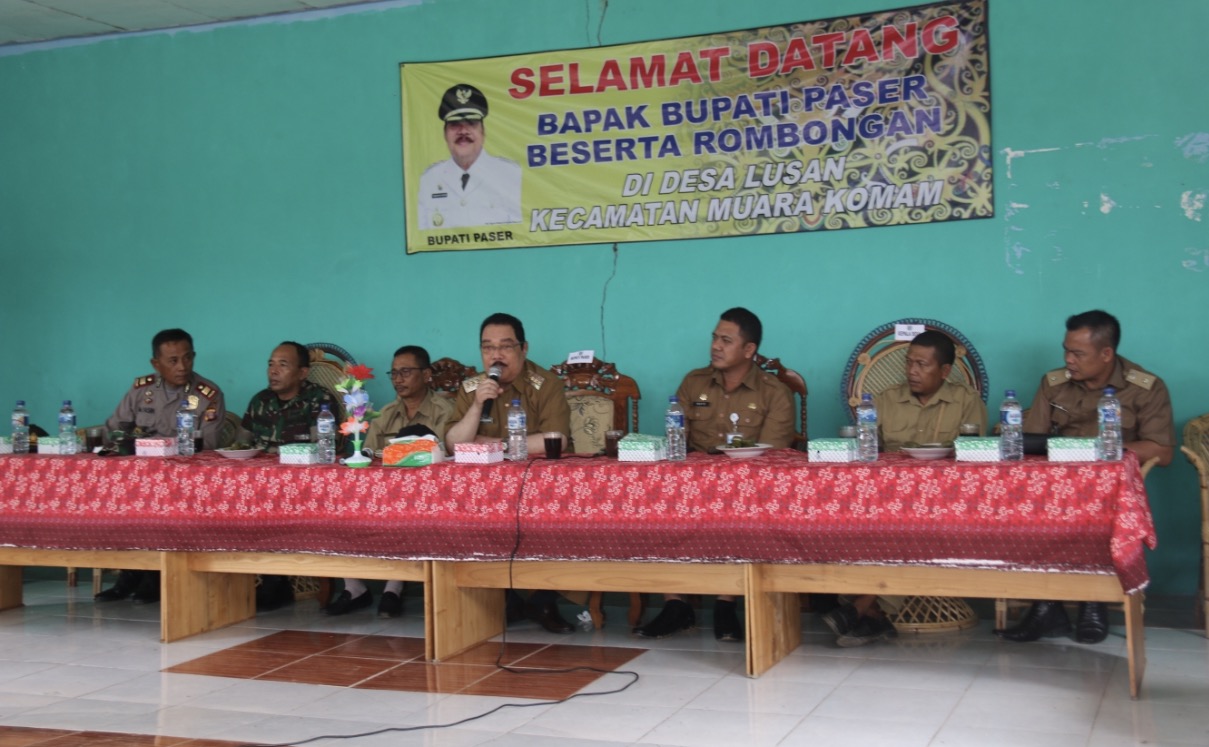 PENINGKATAN JALAN DESA AKAN DILAKUKAN SECARA BERTAHAP