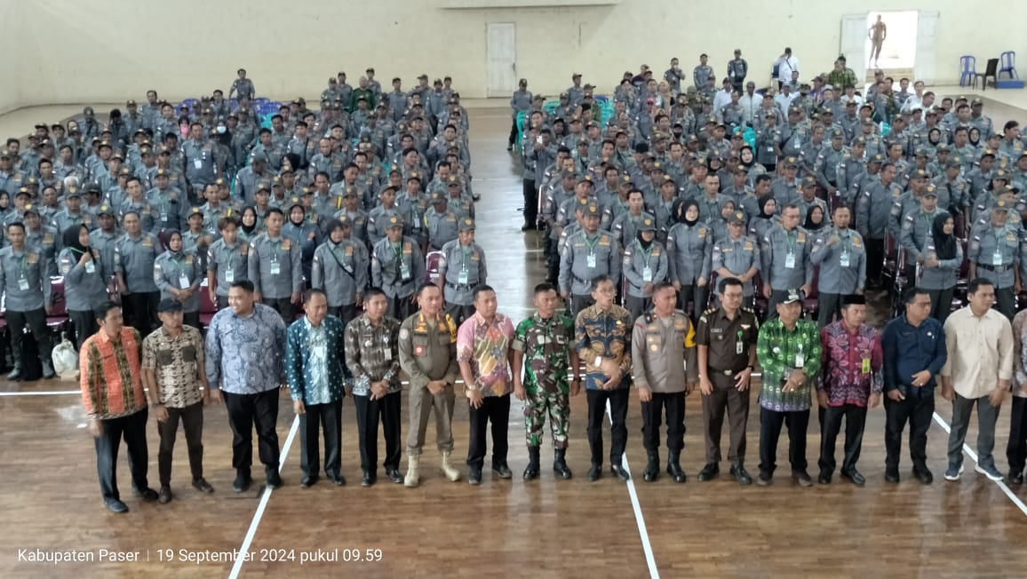 490 Anggota Satlinmas dan Satgas Linmas Mengikuti Pembekalan Menjelang Pilkada Serentak 2024