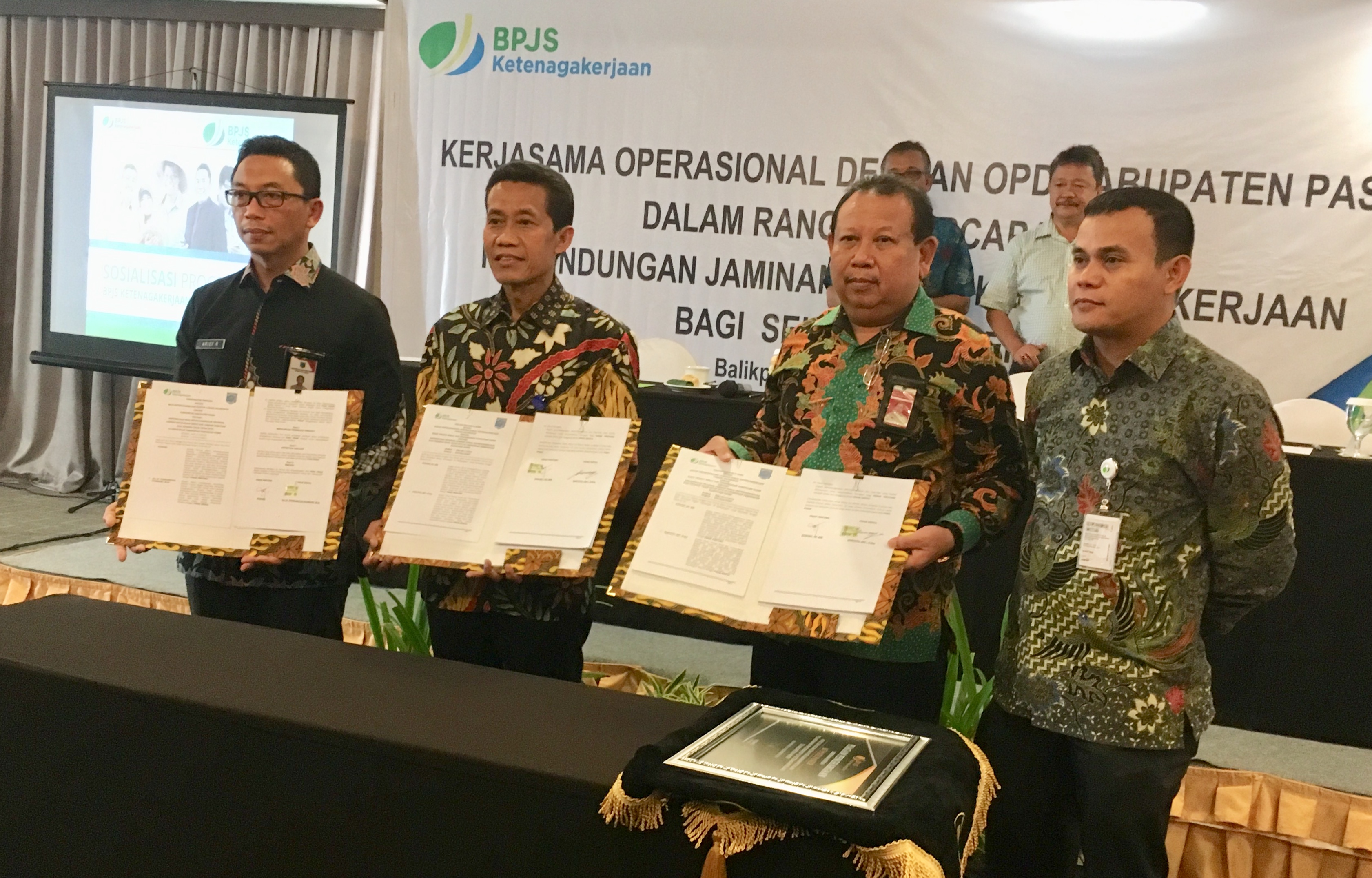Pemkab Paser dan BPJS Ketenagakerjaan sepakati MoU dan PKS Jaminan Tenaga Kerja bagi PTT