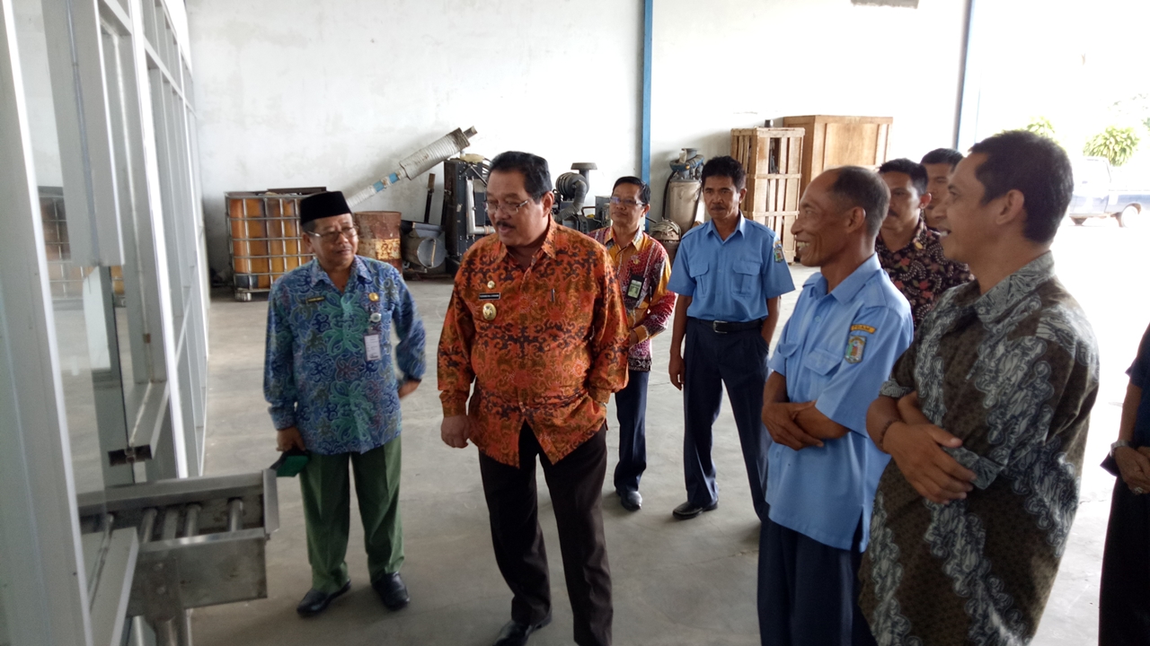 Bupati Kunjungi PDAM Tirta Kandilo