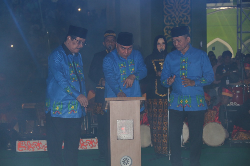 Buka MTQ  ke-41, Gubernur Puji Kemegahan  Masjid Agung Nurul Falah
