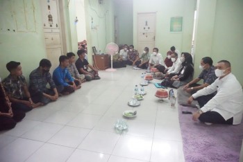 Kunjungi Asrama Mahasiswa di Makasar, Bupati Fahmi Sampaikan Komitmen Pemkab bagi Seluruh Mahasiswa Paser