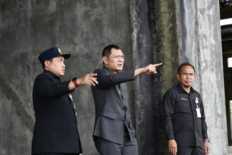 Bupati Tinjau Bandara Paser