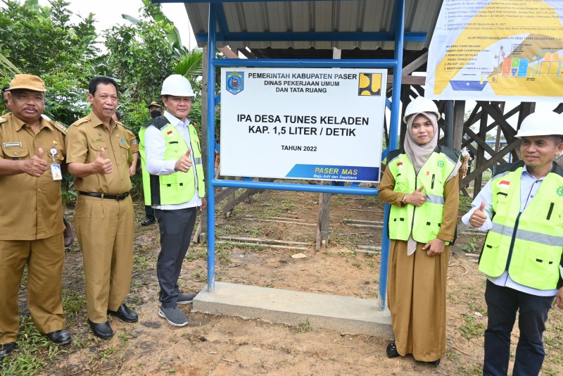 Bupati Fahmi Resmikan Instalasi Pengolahan Air di Desa Tunes Keladen Kecamatan Tanjung Harapan