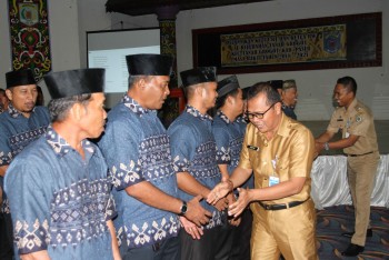 Posisi Ketua RT/RW Sangat Strategis , Aripin: Pahami Perda Tentang Rukun Tetangga