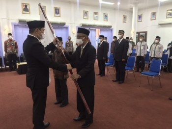 Bupati Fahmi Lantik Mantan Kadis PUPR Bachtiar Effendi Ketua Baznas
