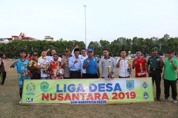Usai Dilantik Gubernur, Rabu Wabup Masuk Kerja & Saksikan LDN U-19