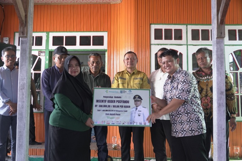 Masyarakat Desa Muara Pasir  dan Kecamatan Tanah Grogot Terima Beberapa Bantuan