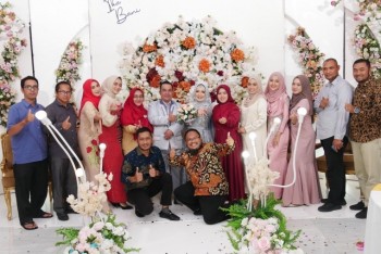 Kabag Prokopim Turut Berbahagia, Happy Wedding Ika & Bani