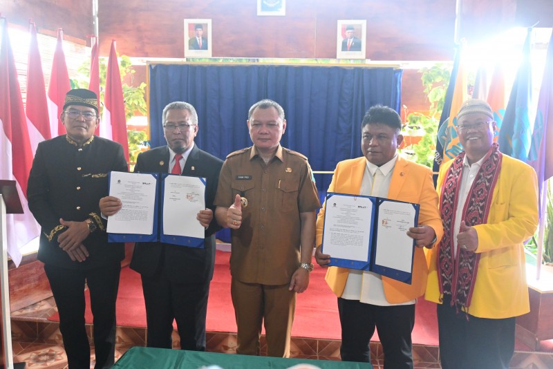 Bupati Paser Hadiri  Peresmian Sentra Layanan Universitas Terbuka Merdeka Tana Paser Provinsi Kalimantan Timur
