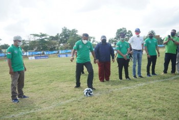 Dibuka Sekda, Festival Sepak Bola Piala Bupati Paser Dihadiri Komisaris Utama Bankaltimtara