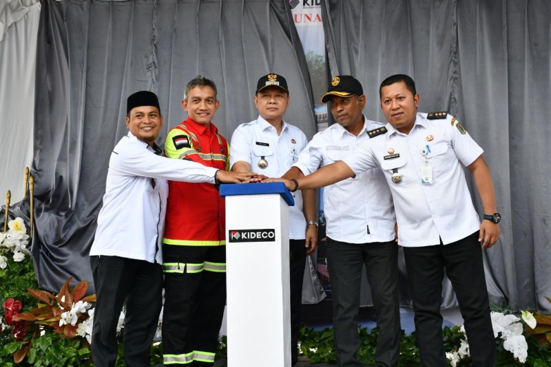 Bupati Fahmi Hadiri Ground Breaking Pembangunan Kantor Desa Muara Telake. 