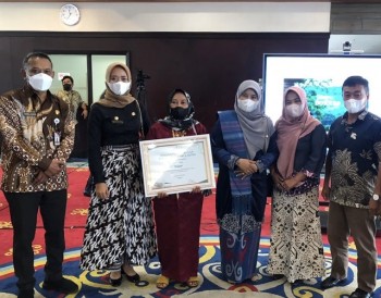 Daipah, Sosok Kartini Pejuang Kelestarian Lingkungan Hidup dari Muara Adang