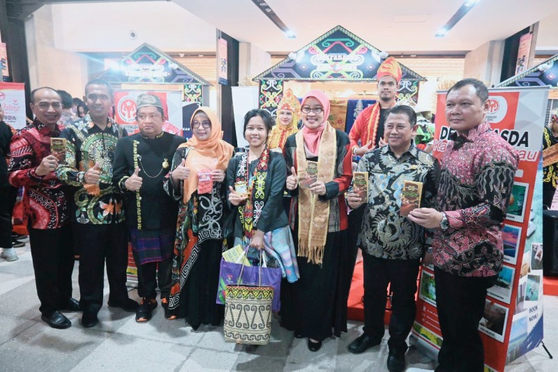 Paser Ikuti Kaltim Exhibtion 2023, Bupati Fahmi Promosikan Seni Budaya dan Wisata serta UMKM 