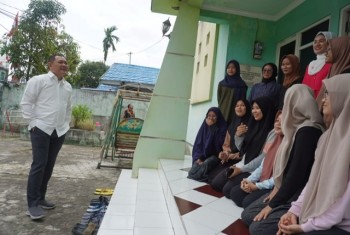 Bupati dan Istri Kunjungi Asrama Mahasiswi Banjarmasin