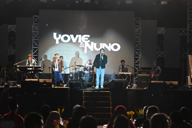 Malam Ramah Tamah HUT KE-64 Paser Menghadirkan Band Yovie And Nuno