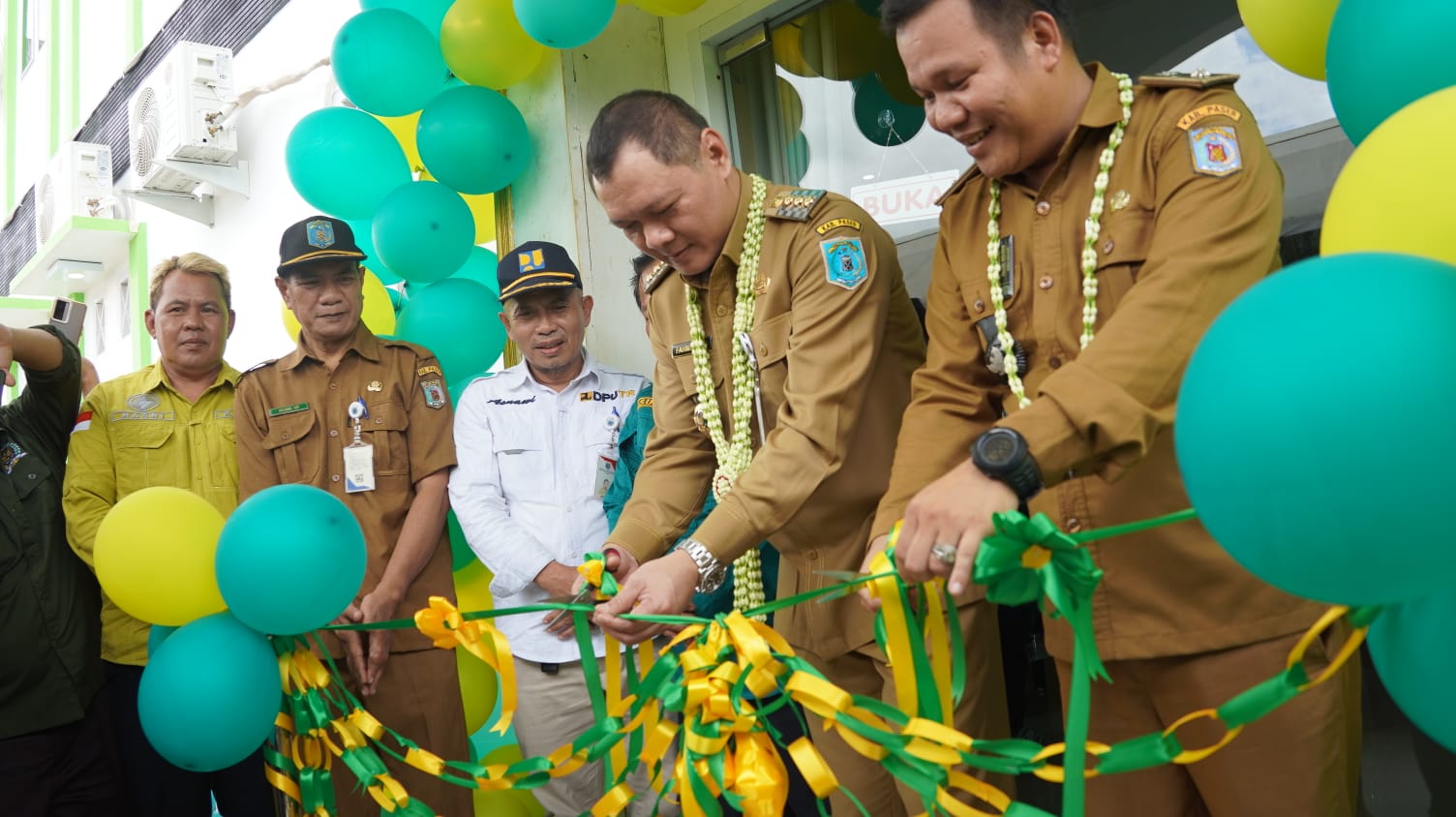 Tingkatkan Layanan Publik Bupati Paser Resmikan Kantor Desa Pait